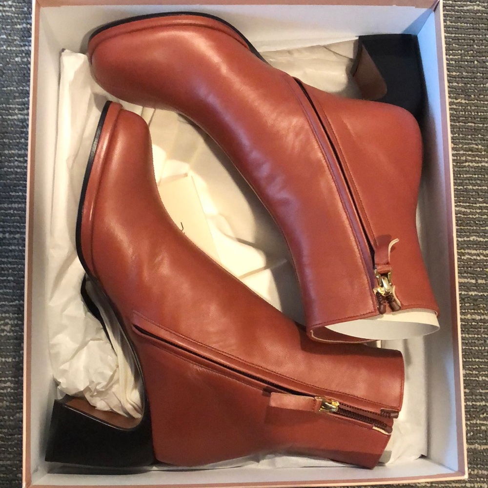 Manu Atelier Chae Boots in Red Brown